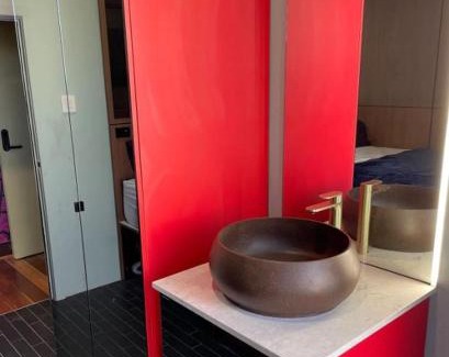 Pyrmont Apartment | A Stylish Studio - TINY ROOM in Pyrmont