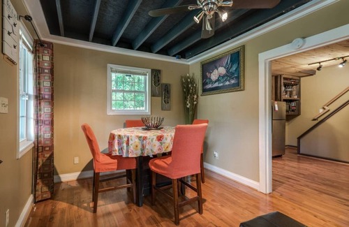 Lithia Springs Cottage | A suburban cottage in Georgia