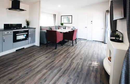 Barmston Cottage | A superior lodge 3 that sleeps 8 guests in 3 bedrooms