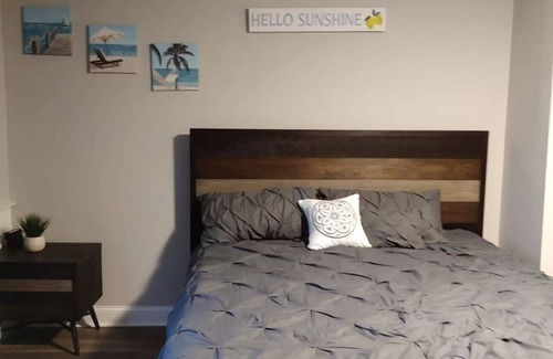 Goose Creek Apartment | a sweet moder apt studio 10 minutes away from northwoods mall