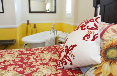 Vernal House | A sweet place to pray for the night!