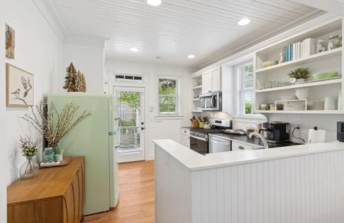 Seabrook House | A Swell Cottage by Seabrook Hospitality