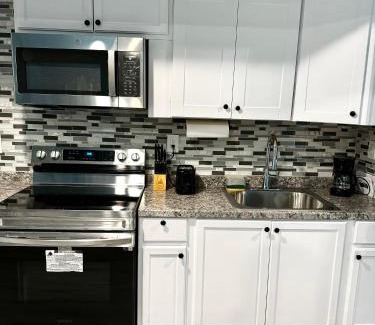 Newark Apartment | A Temporary Haven