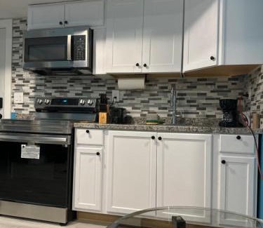 Newark Apartment | A Temporary Haven