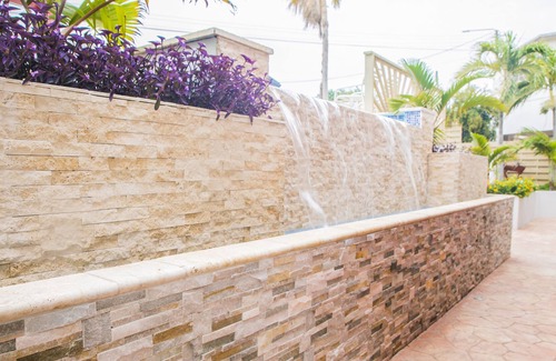 Boegoeroei Apartment | A Total Of 7 Fully Renovated Accommodations In One Complex.