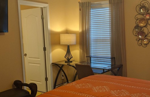 Fayetteville House | A Touch of Elegance
