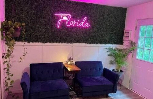 North Port House | A tropical garden in the heart of North Port