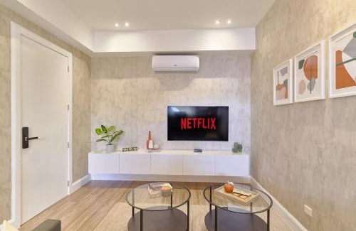 Serralles Apartment | ®{A~Tropical~Stay}@DowntownSD PrivéHotTubNetflix