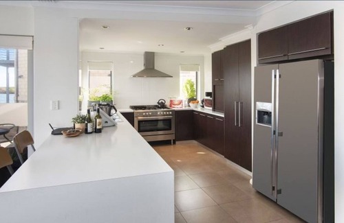 Geographe House | A two-story luxury home on the Port Geographe Canals