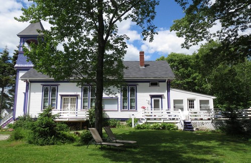 East Boothbay House | A Unique Experience!