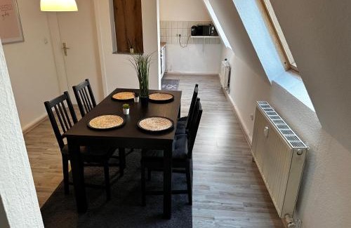 Buer Apartment | A&V Apartments Schöne Dachgeschoss Wohnung Apt Sterne