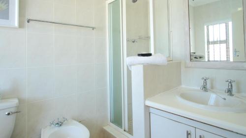 Port Alfred House | A-View-at-Kingfisher Port Alfred Guest Accommodation