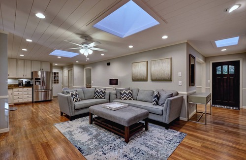 Mirror Lake House | A Walk in the Woods - Family Home near Mirror Lake