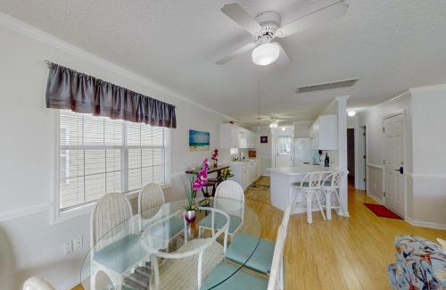 Surfside Beach House | A Wave From It All