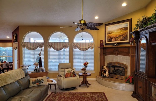Hesperia House | A well designed and gated home with panoramic views that is pet friendly.