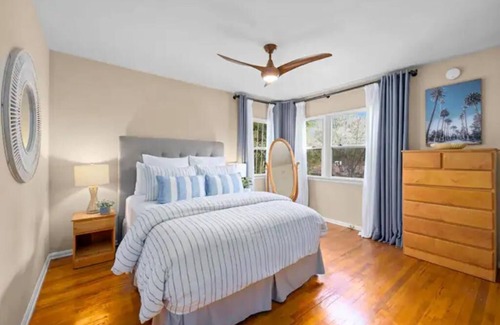 View Park-Windsor Hills House | A Windsor Hills Retreat