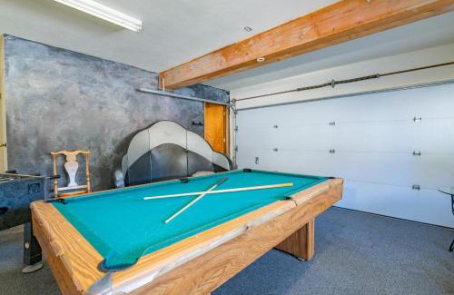 Upper Moonridge House | A Wonderland - Beautiful home just a couple steps away from bear mountain ski resort with hot tub