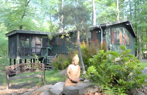 The Woods House | A Zen Mountain Retreat - Nirvana Awaits