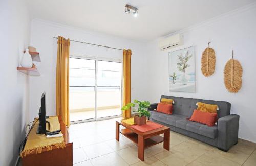 Funchal Apartment | A04 - Large Modern 1 Bed Apartment with pool