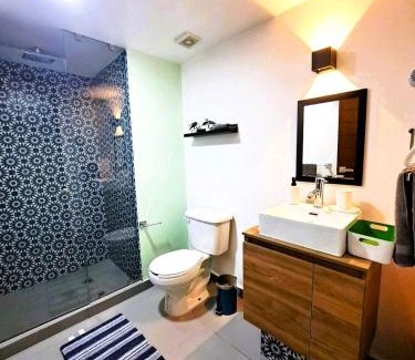 Cuautitlan Izcalli Apartment | A05 SUITE WHITE para 1 a 2 personas, Especialistas en CORTAS, MEDIANAS Y LARGAS ESTANCIAS en IZCALLI TEPOTZOTLAN perfecto para Familias, Turistas, Contratistas, Estudiantes, Empresas A sólo 5 min Izcalli 5 min Esmeralda 20 min Satélite 25 min AIFA