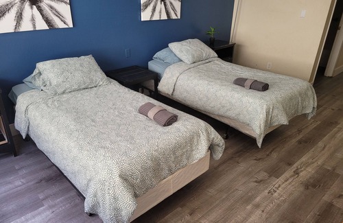 Pico - Robertson Hotel | (A10) Charming Double Bed Hotel Style