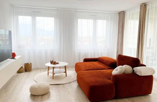 Poprad Apartment | A2 Severna Apartment, Near High Tatras & Slovak Paradise, City Center, Self Check-In, Free Parking