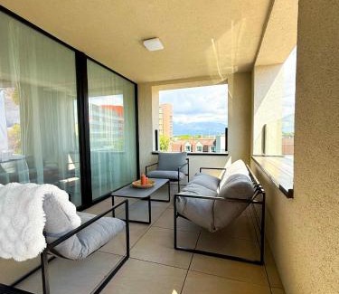 Poprad Apartment | A2 Severna Luxury Apartment, Near High Tatras & Slovak Paradise, City Center, Self Check-In, Free Parking