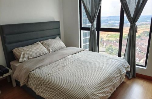 Taman Bukit Mewah Apartment | A2603 THE PLATINO NETFLIX PARADIGM MALL By STAY