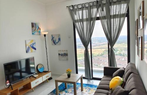 Taman Bukit Mewah Apartment | A2603 THE PLATINO NETFLIX PARADIGM MALL By STAY