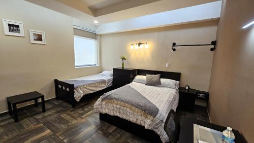 Cuautitlan Izcalli Apartment | A27 SUITE BLACK PLUS para 1 a 3 personas ESPECIALISTAS EN CORTAS, MEDIANAS Y LARGAS ESTANCIAS IZCALLI perfecto para Familias, Turistas, Contratistas, Estudiantes, Empresas y Ejecutivos A sólo 5 min Izcalli 15 min Esmeralda 20 min Satélite 25 min AIFA