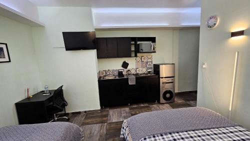Cuautitlan Izcalli Apartment | A27 SUITE BLACK PLUS para 1 a 3 personas ESPECIALISTAS EN CORTAS, MEDIANAS Y LARGAS ESTANCIAS IZCALLI perfecto para Familias, Turistas, Contratistas, Estudiantes, Empresas y Ejecutivos A sólo 5 min Izcalli 15 min Esmeralda 20 min Satélite 25 min AIFA