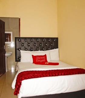 Essenwood Hotel | A2B Lodge