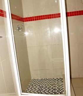 Essenwood Hotel | A2B Lodge