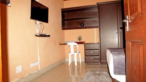 Essenwood Hotel | A2B Lodge