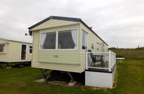 East Runton House | A34 The Gap