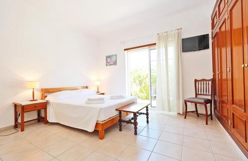 Ameijeira House | A66 - Pedra Alcada Stays Bedroom