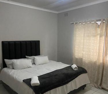 Goodwood Apartment | AA guest house Goodwood