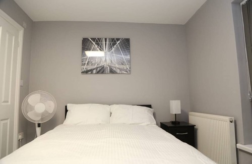 Woolwich Common Cabin | Aa Guest Room5 (near Royal Arsenal)