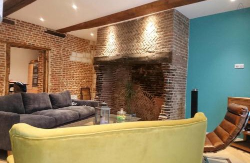 Ault Apartment | AA13 - Le Victor HUGO - séjour d’exception dans un appartement historique