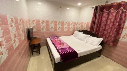 Ooty Hotel | Aadhi Cottages Ooty