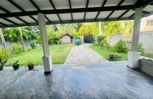 Baddegama House | AADHI Guest