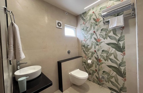 Gorakhpur Hotel | Aaditri Inn