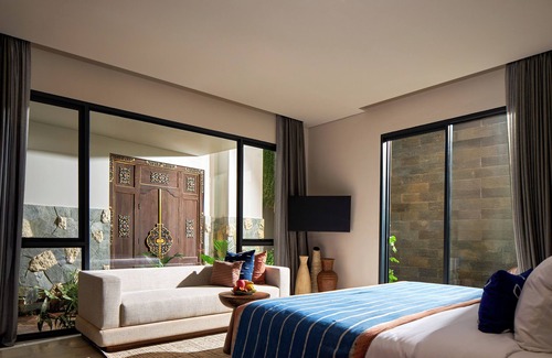 Berawa Hotel | Aahana Village Bali