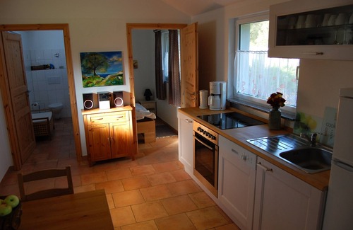 Tarnewitz Apartment | Aalhaus garden house secluded location only 900m to the beach