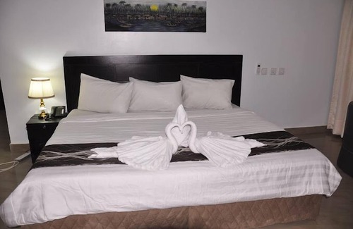 Abuja Hotel | Aaliyah Royale Hotel