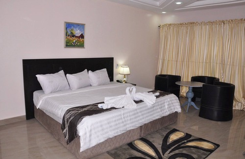 Abuja Hotel | Aaliyah Royale Hotel