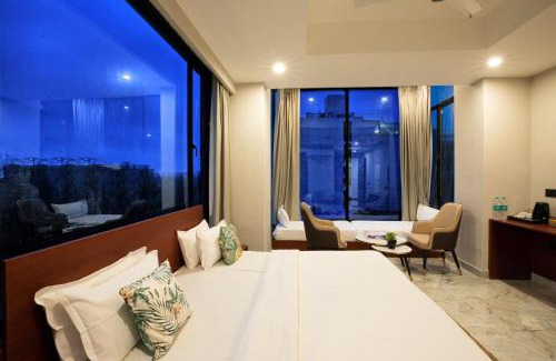 Noida Hotel | Aarchh Regency Noida