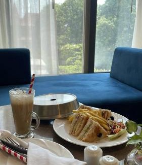 Noida Hotel | Aarchh Regency Noida