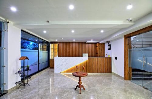 Noida Hotel | Aarchh Regency Noida
