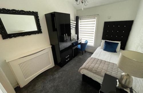 Southport House | Aaron